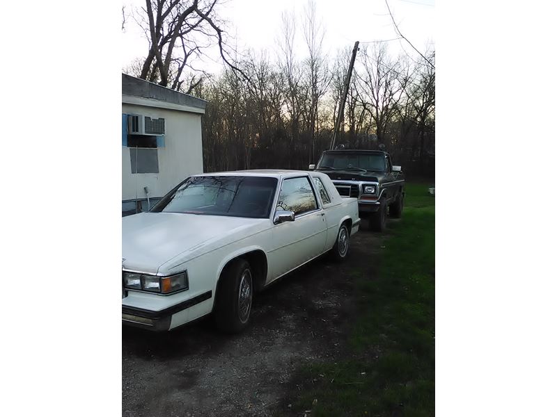 1985 Cadillac DeVille for sale by owner in Lewisburg