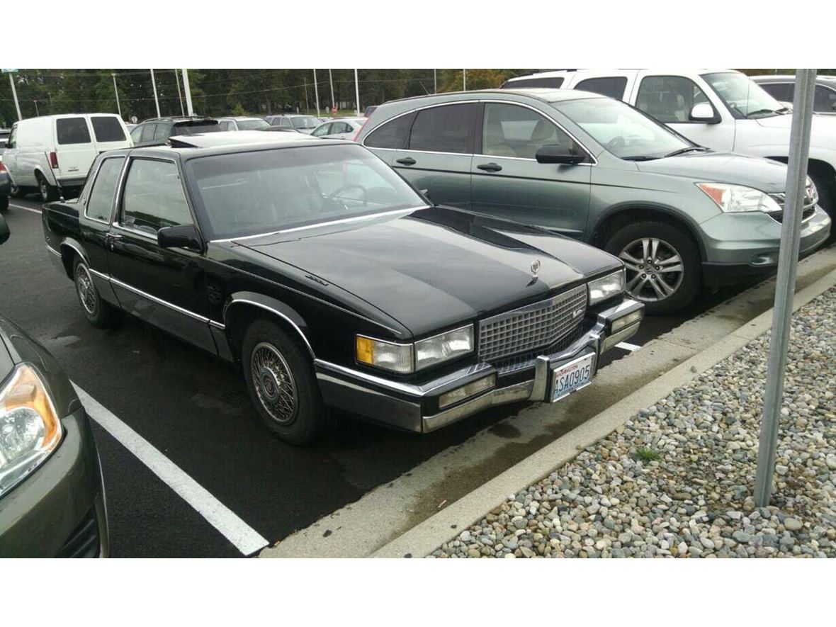 1990 Cadillac DeVille for sale by owner in Fort Wayne