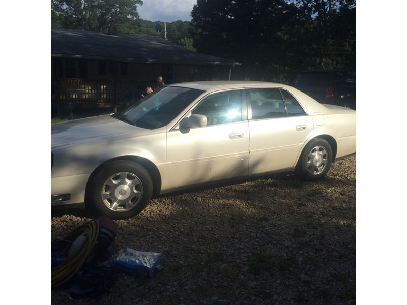 2002 Cadillac DeVille for sale by owner in Park Hills