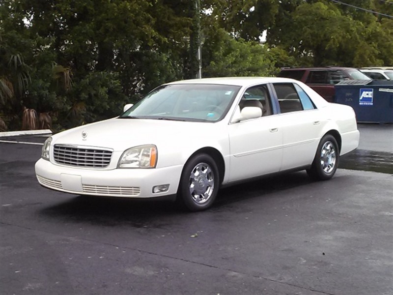 2004 Cadillac DeVille for sale by owner in POMPANO BEACH