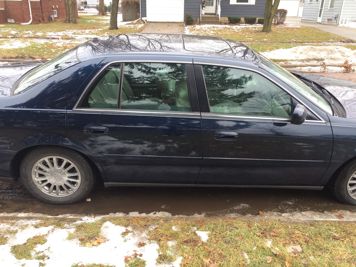 2004 Cadillac DeVille for sale by owner in Galesburg