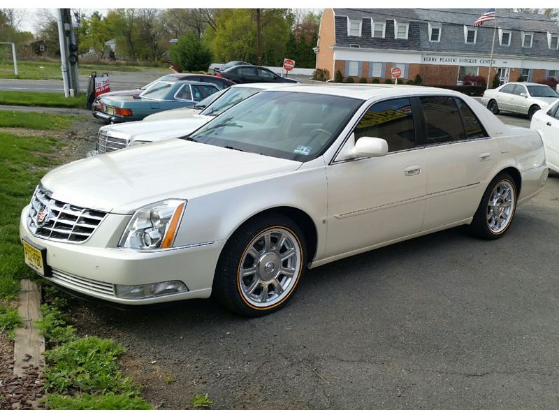 2007 Cadillac DTS for sale by owner in Franklin Park