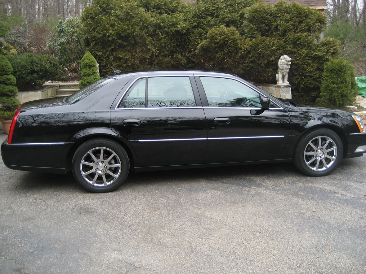 2007 Cadillac DTS for sale by owner in Windham