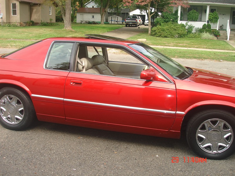 1996 Cadillac Eldorado for sale by owner in NILES
