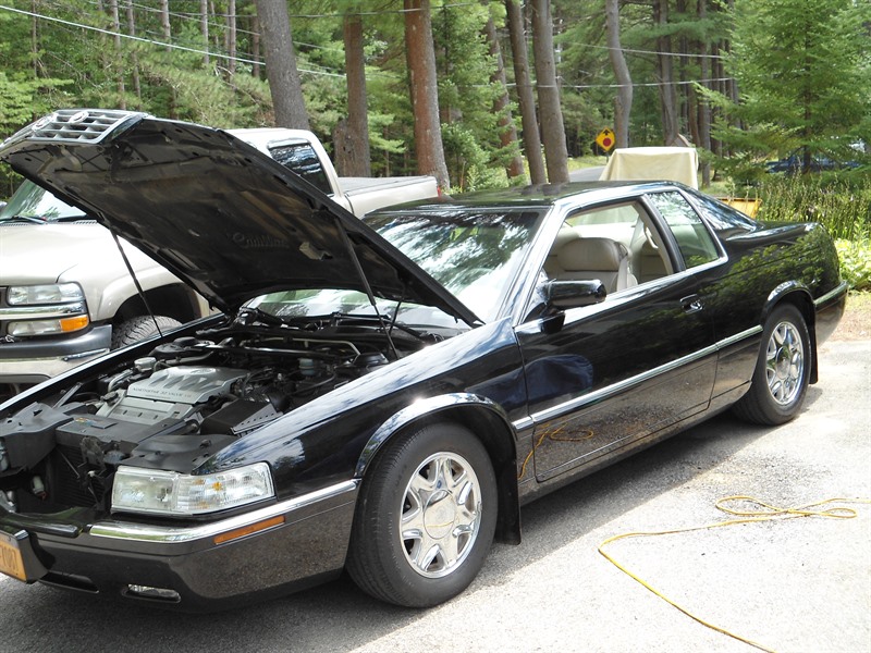 2000 Cadillac Eldorado for sale by owner in MAYFIELD