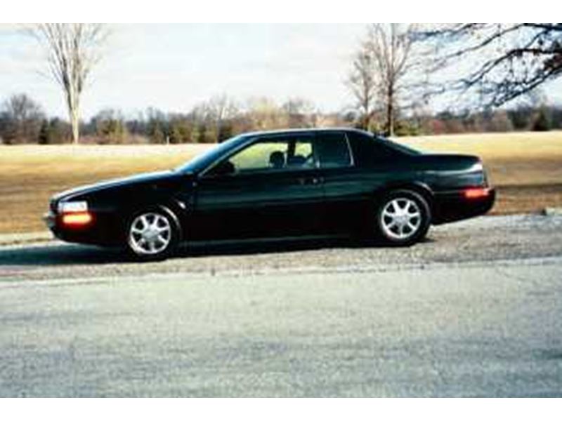 2002 Cadillac Eldorado for sale by owner in Fort Wayne