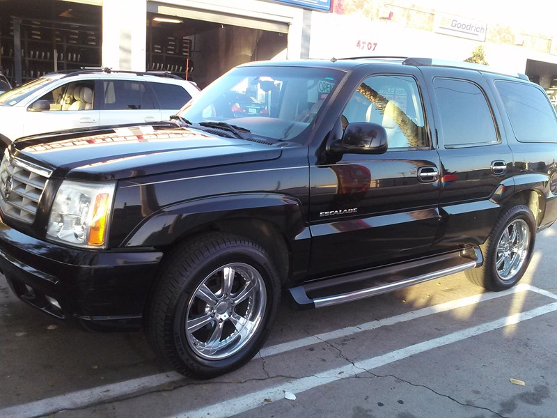 2002 Cadillac Escalade for sale by owner in GARDENA
