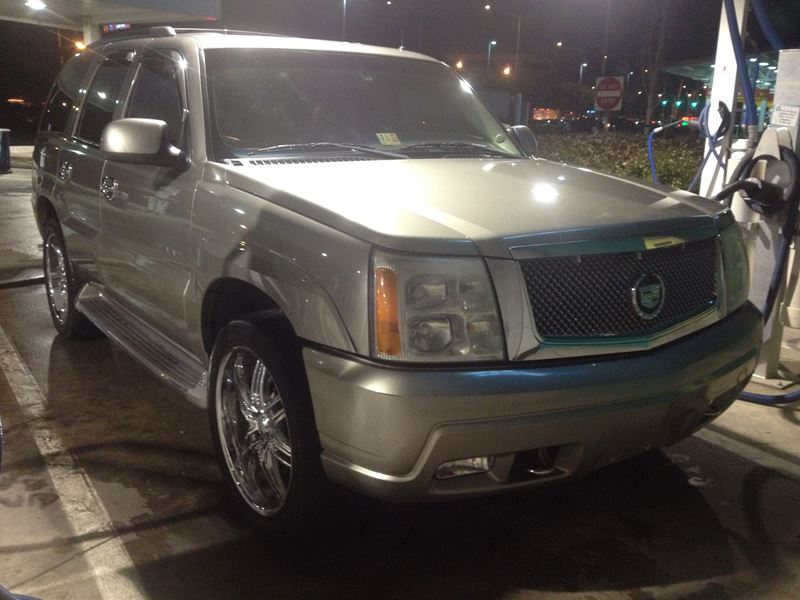 2002 Cadillac Escalade for sale by owner in Valentines