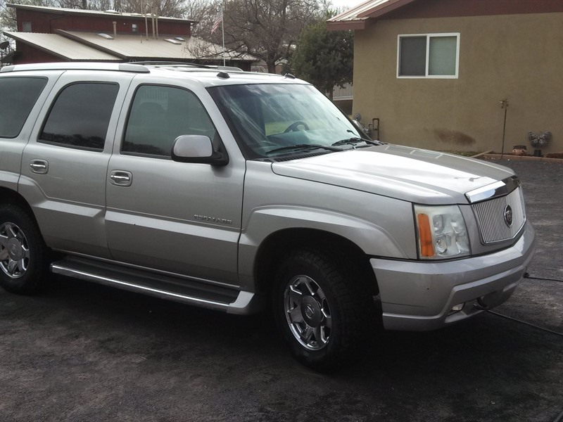 2005 Cadillac Escalade for sale by owner in ALBUQUERQUE
