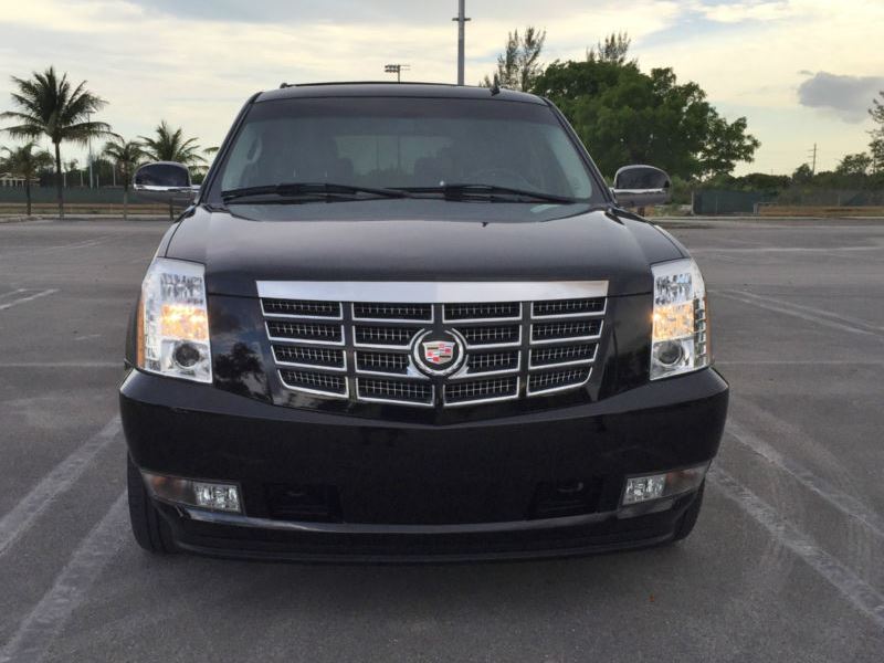 2007 Cadillac Escalade for sale by owner in DELRAY BEACH