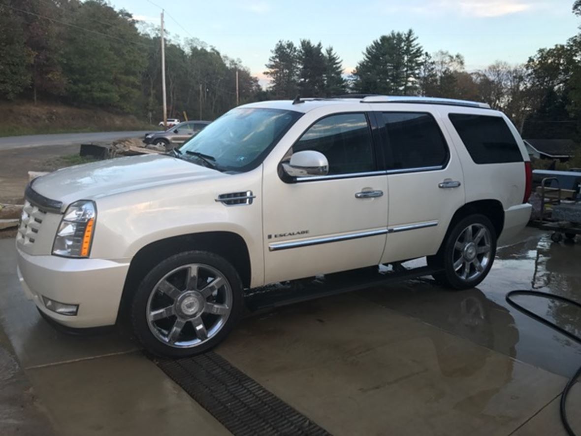2008 Cadillac Escalade for sale by owner in Punxsutawney
