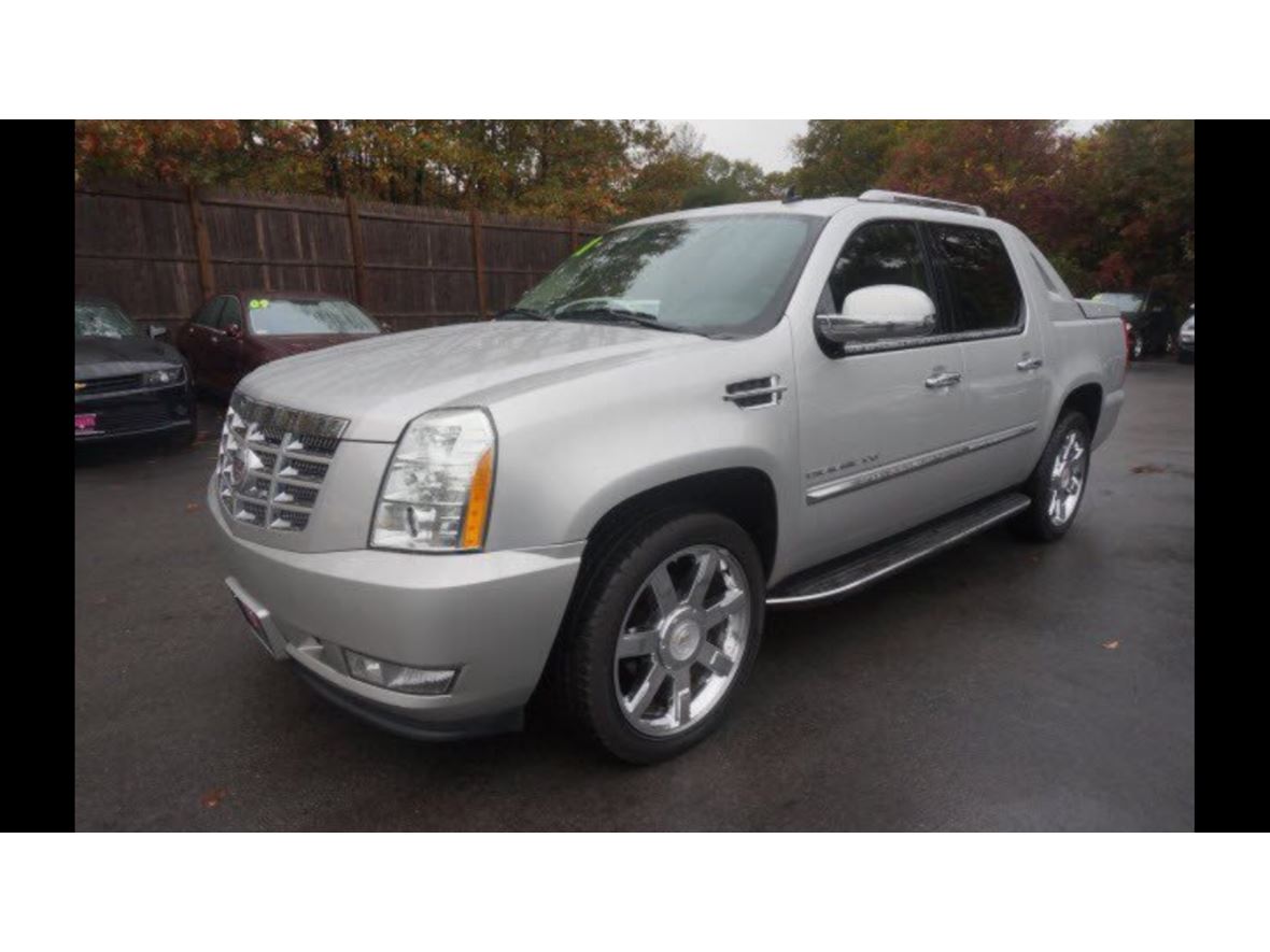 2010 Cadillac Escalade EXT for sale by owner in Pittsburgh