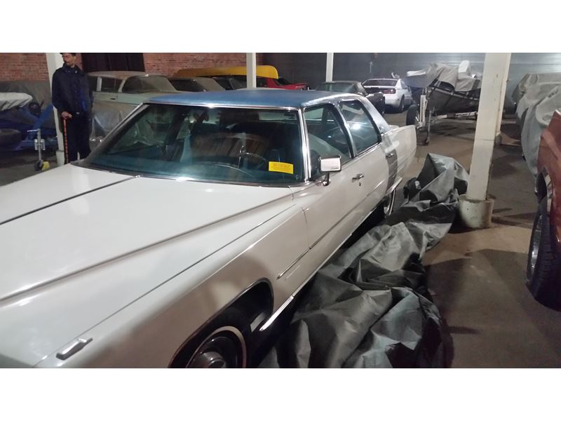 1976 Cadillac Fleetwood for sale by owner in Springfield