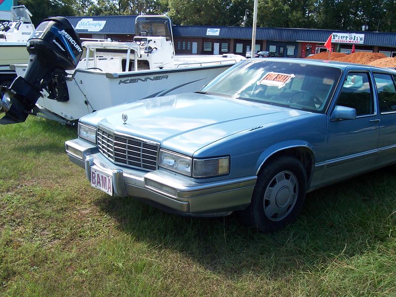 1991 Cadillac sedan  deville for sale by owner in Chunchula