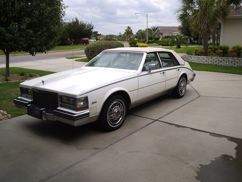 1984 Cadillac Seville for sale by owner in HENDERSONVILLE