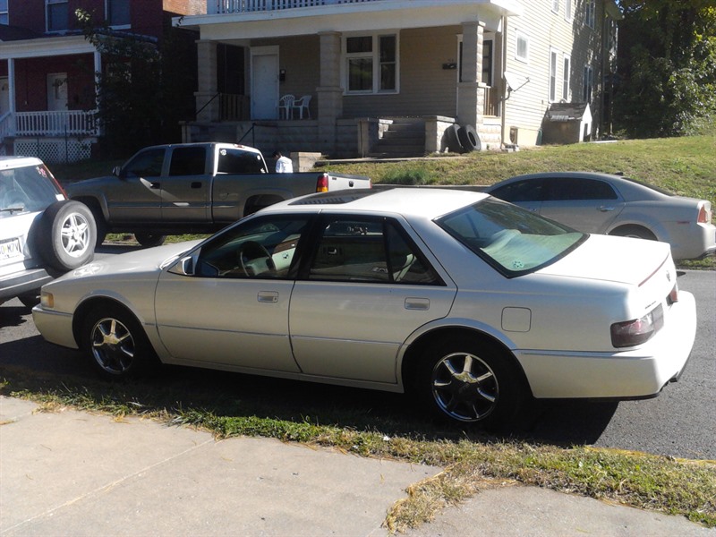 1997 Cadillac Seville for sale by owner in SAINT JOSEPH