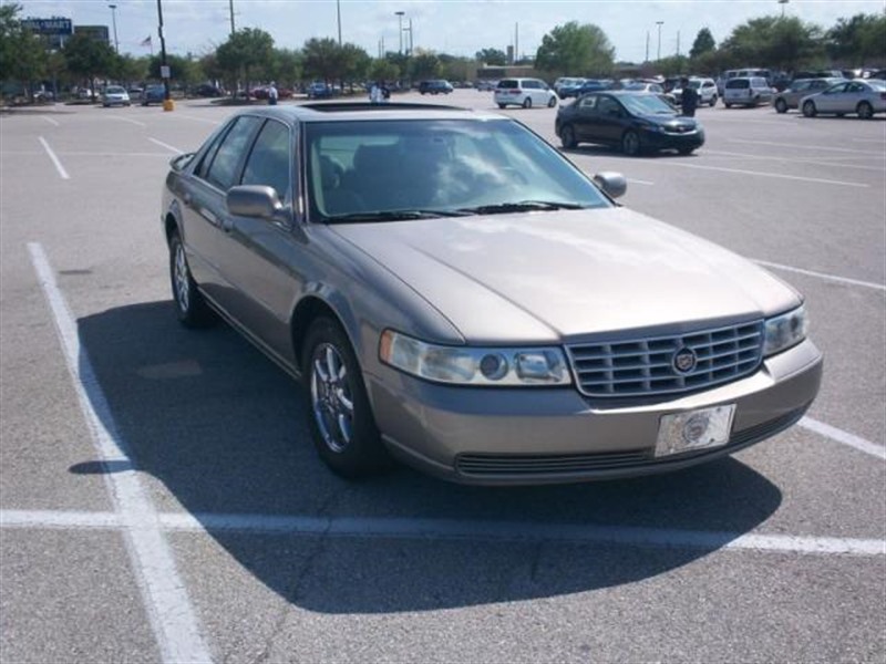 2002 Cadillac Seville for sale by owner in WESTBURY