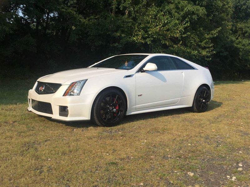 2015 Cadillac STS-V for sale by owner in CROYDON
