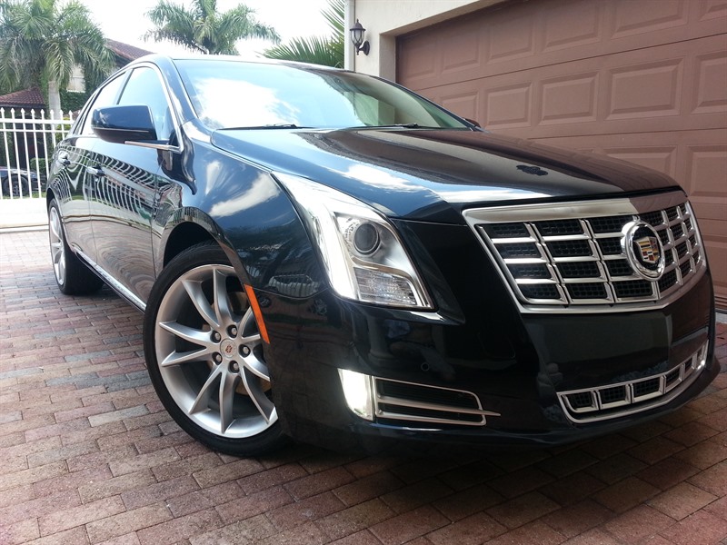 2013 Cadillac xts for sale by owner in MIAMI