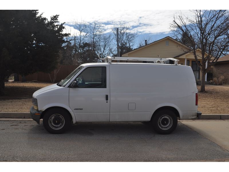 2000 Chevrolet Astro for sale by owner in OKLAHOMA CITY