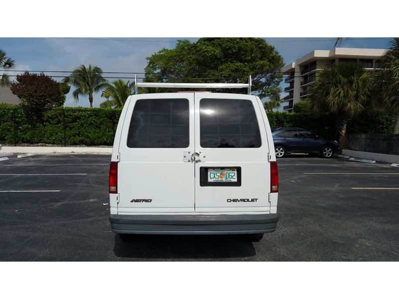 2005 Chevrolet Astro for sale by owner in BOCA RATON
