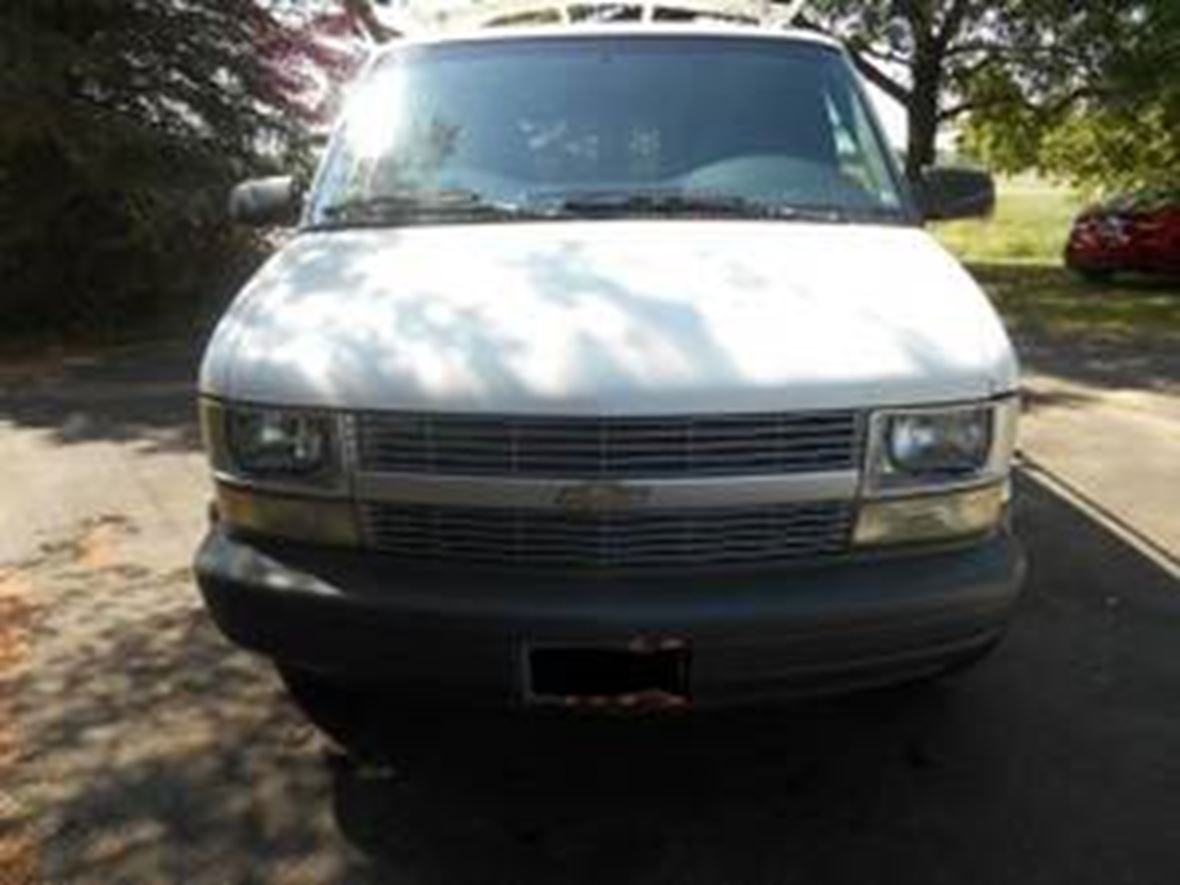 2005 Chevrolet Astro for sale by owner in Cold Spring