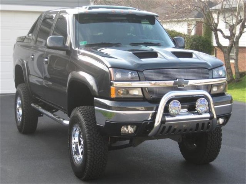 2005 Chevrolet Avalanche 1500 for sale by owner in EAST GREENWICH