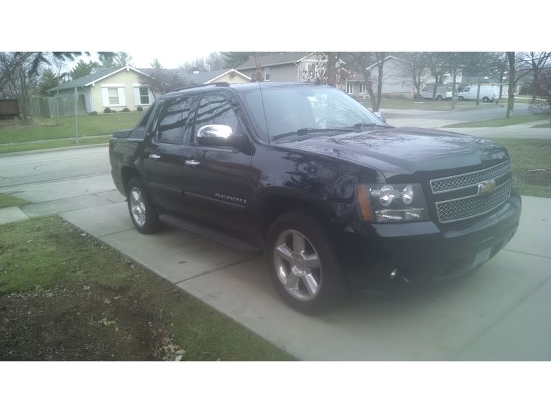 2008 Chevrolet Avalanche for sale by owner in Bloomingdale