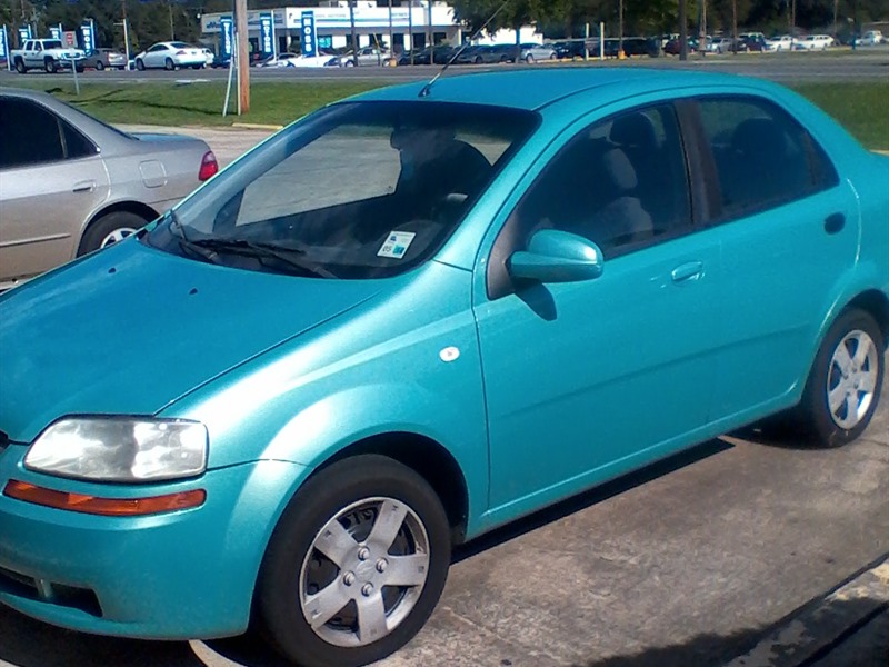 2004 Chevrolet Aveo for sale by owner in LAFAYETTE