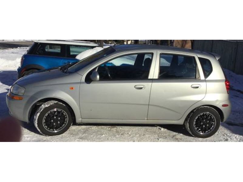 2004 Chevrolet Aveo for sale by owner in Minneapolis