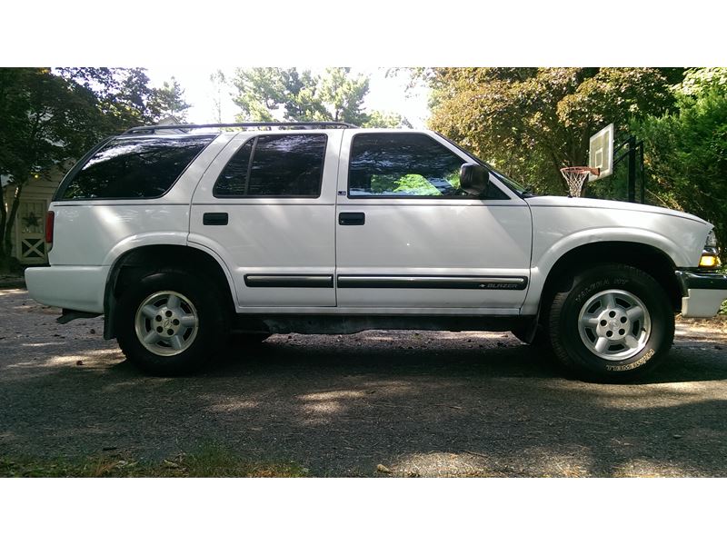 2000 Chevrolet Blazer for sale by owner in Kalamazoo