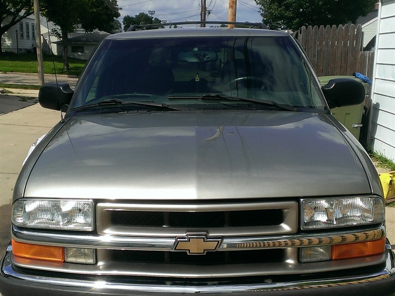 2001 Chevrolet Blazer for sale by owner in MILWAUKEE