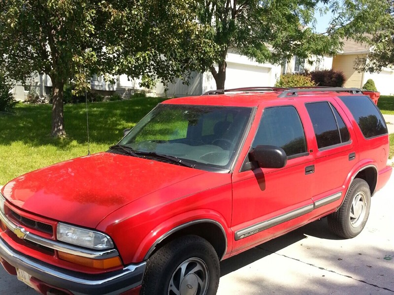 2001 Chevrolet Blazer for sale by owner in OMAHA