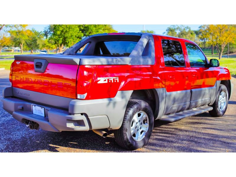 2002 Chevrolet Avalanche for sale by owner in Lubbock