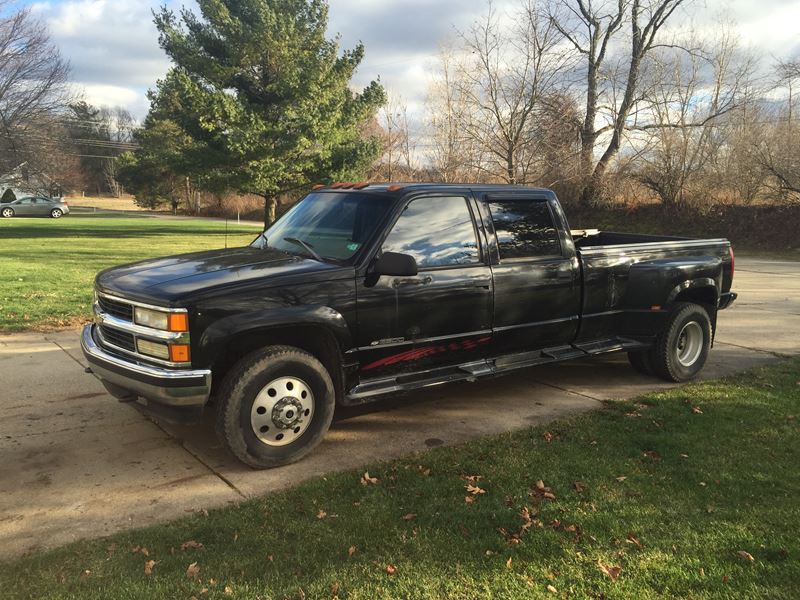 1998 Chevrolet C/K 3500 for sale by owner in Grand Rapids
