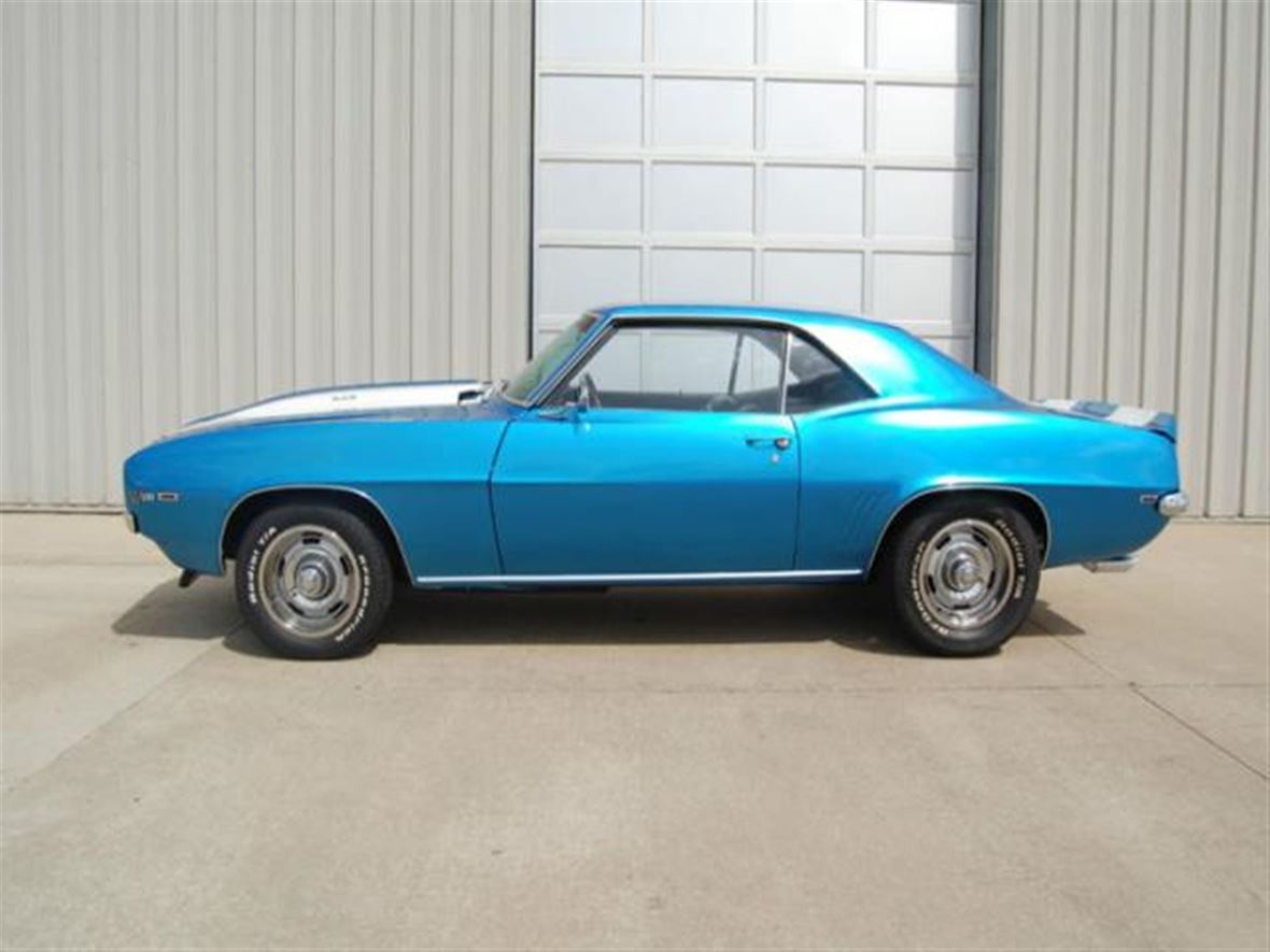 1969 Chevrolet Camaro for sale by owner in Des Moines