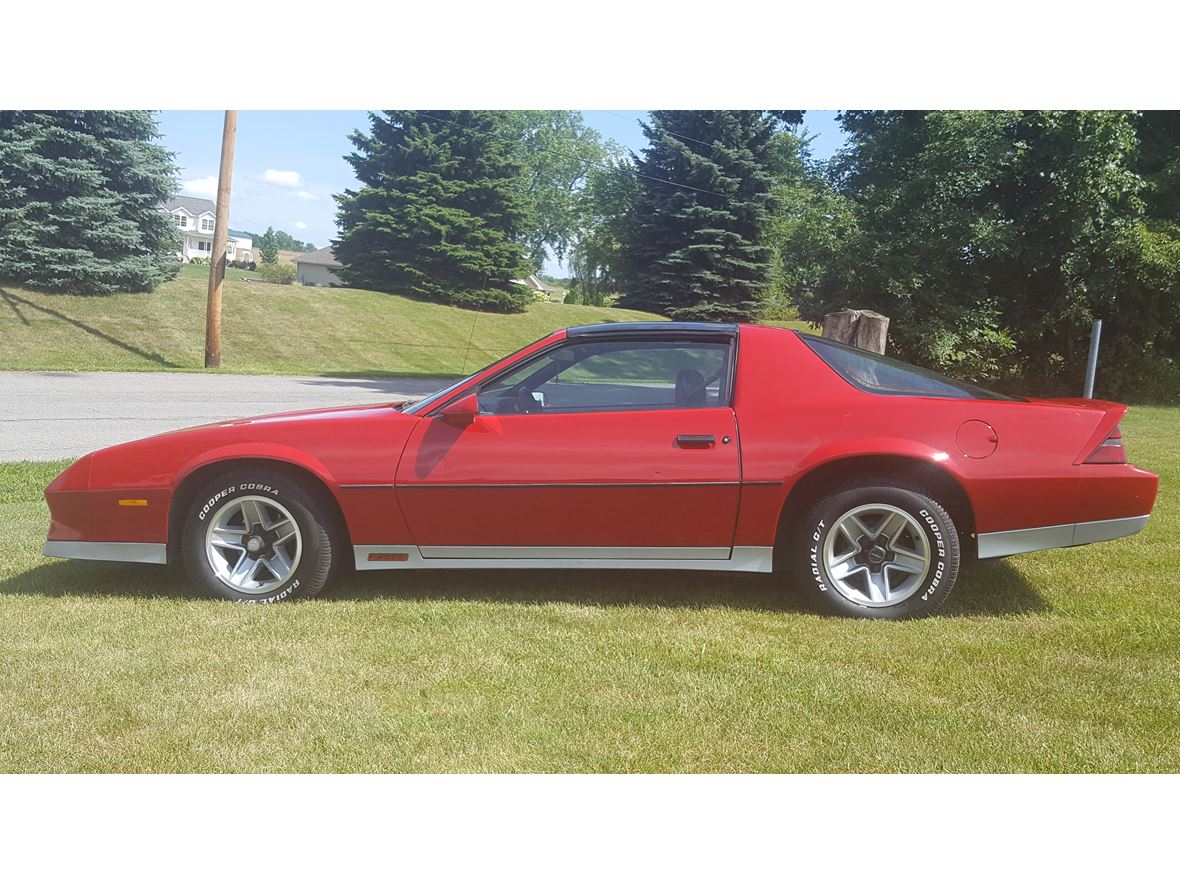 1982 Chevrolet Camaro for sale by owner in Valparaiso