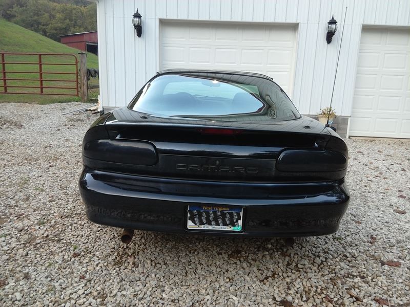 2002 Chevrolet Camaro for sale by owner in Newton