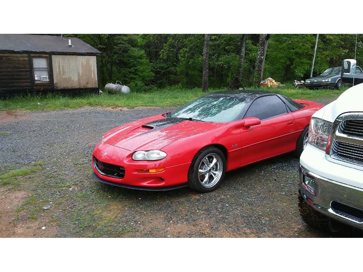2002 Chevrolet Camaro for sale by owner in Mineral Bluff