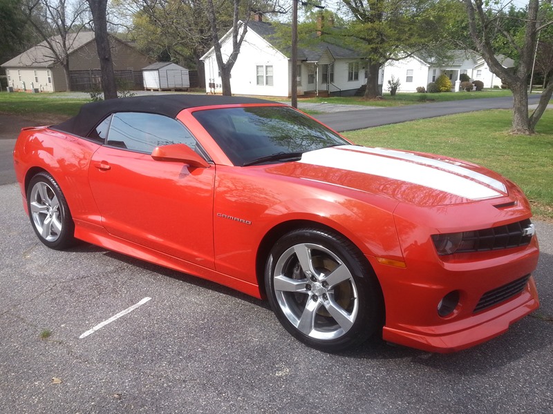 2011 Chevrolet Camaro for sale by owner in HICKORY