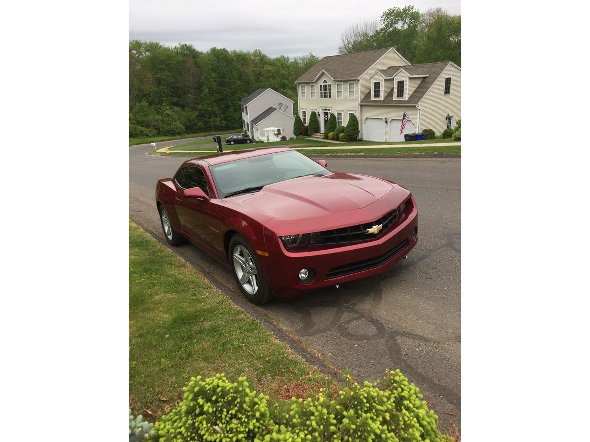 2011 Chevrolet Camaro for sale by owner in Roxbury