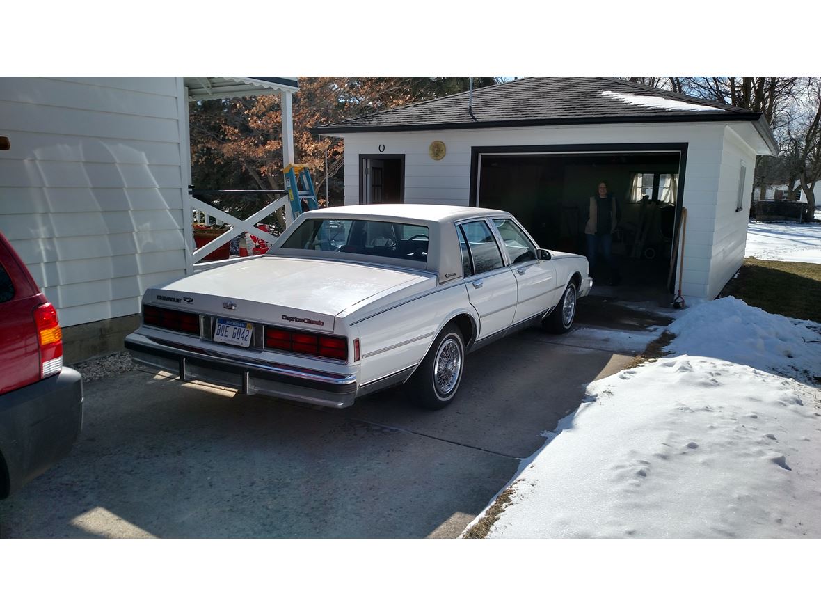 1988 Chevrolet Caprice for sale by owner in Saginaw