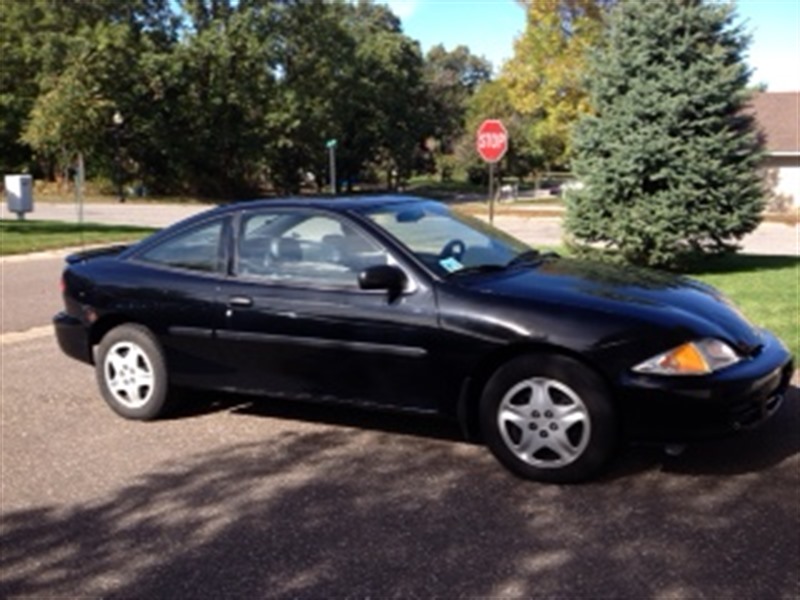 2001 Chevrolet Cavalier for sale by owner in MINNEAPOLIS