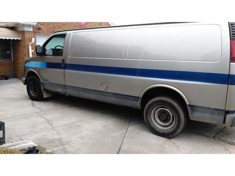 2002 Chevrolet Chevy Van for sale by owner in Cleveland
