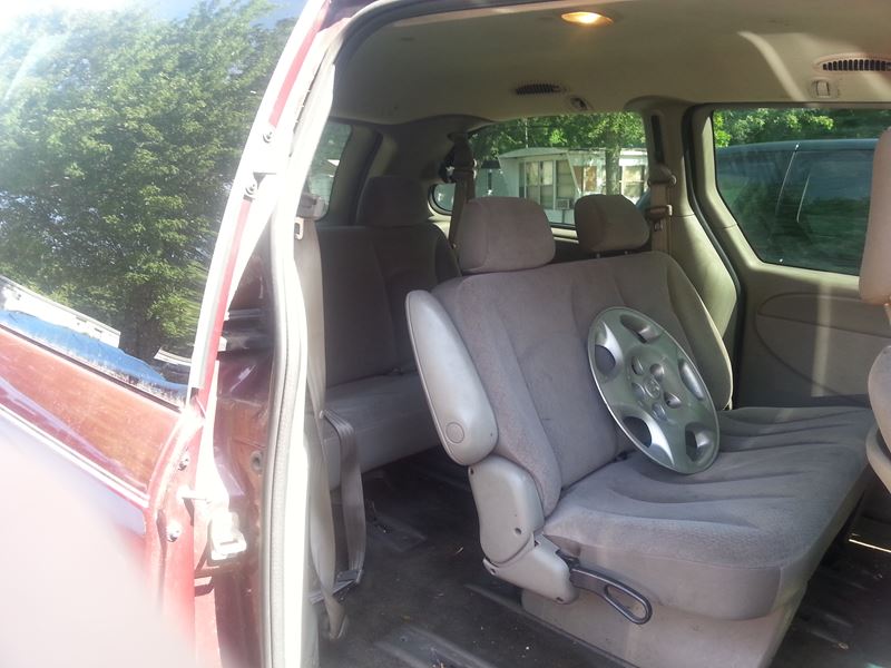 2003 Chevrolet Chevy Van for sale by owner in Springfield