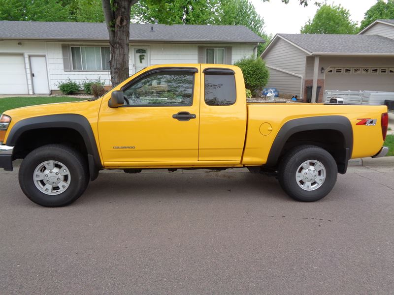 2005 Chevrolet Colorado for sale by owner in Sioux Falls
