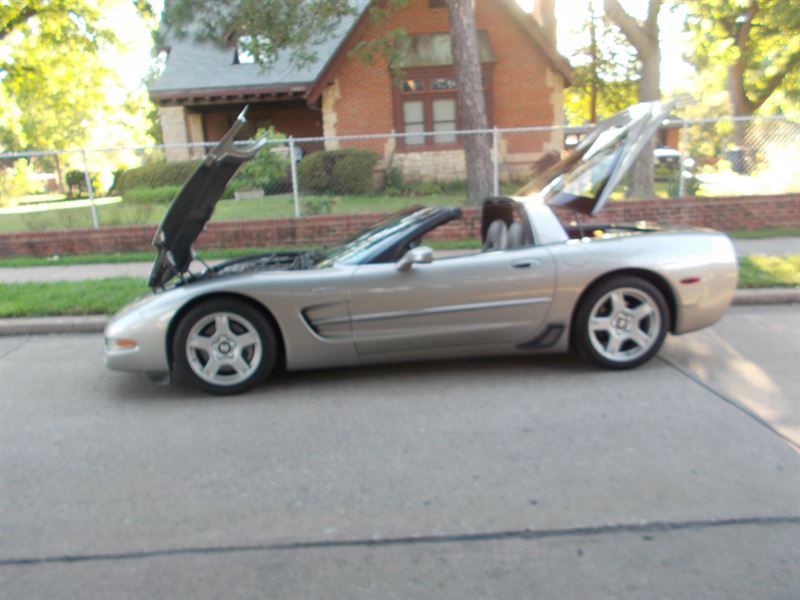 1998 Chevrolet Corvette for sale by owner in TULSA