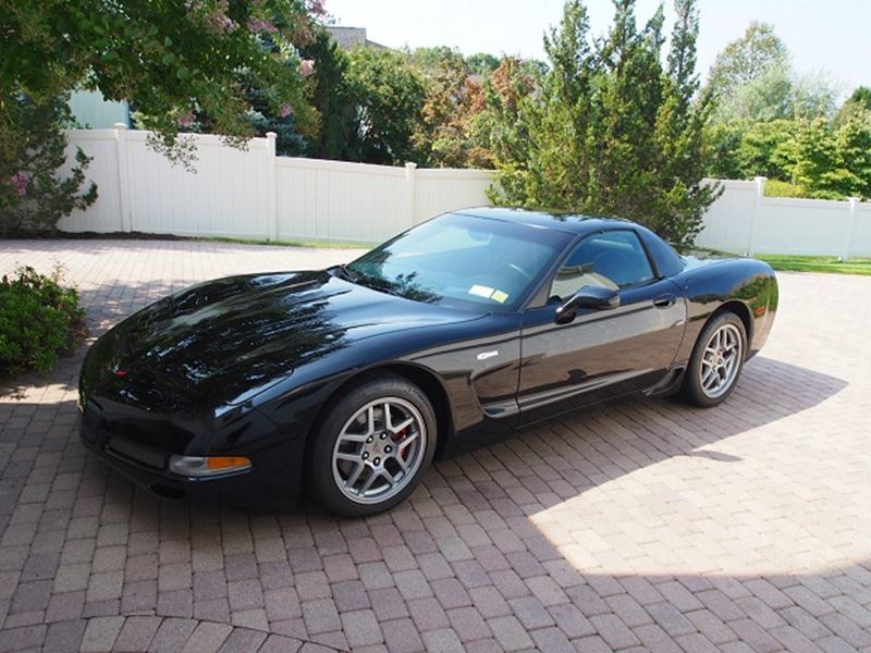 2004 Chevrolet Corvette for sale by owner in HUNTINGTON STATION