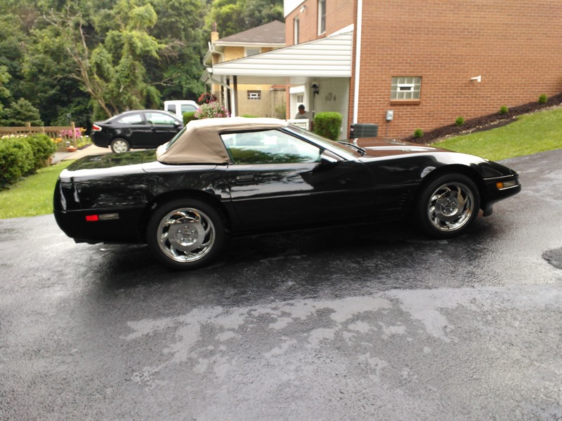 1995 Chevrolet Corvette Convertible for sale by owner in MCKEESPORT