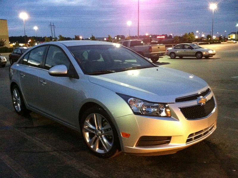 2011 Chevrolet Cruze for sale by owner in ROBBINS